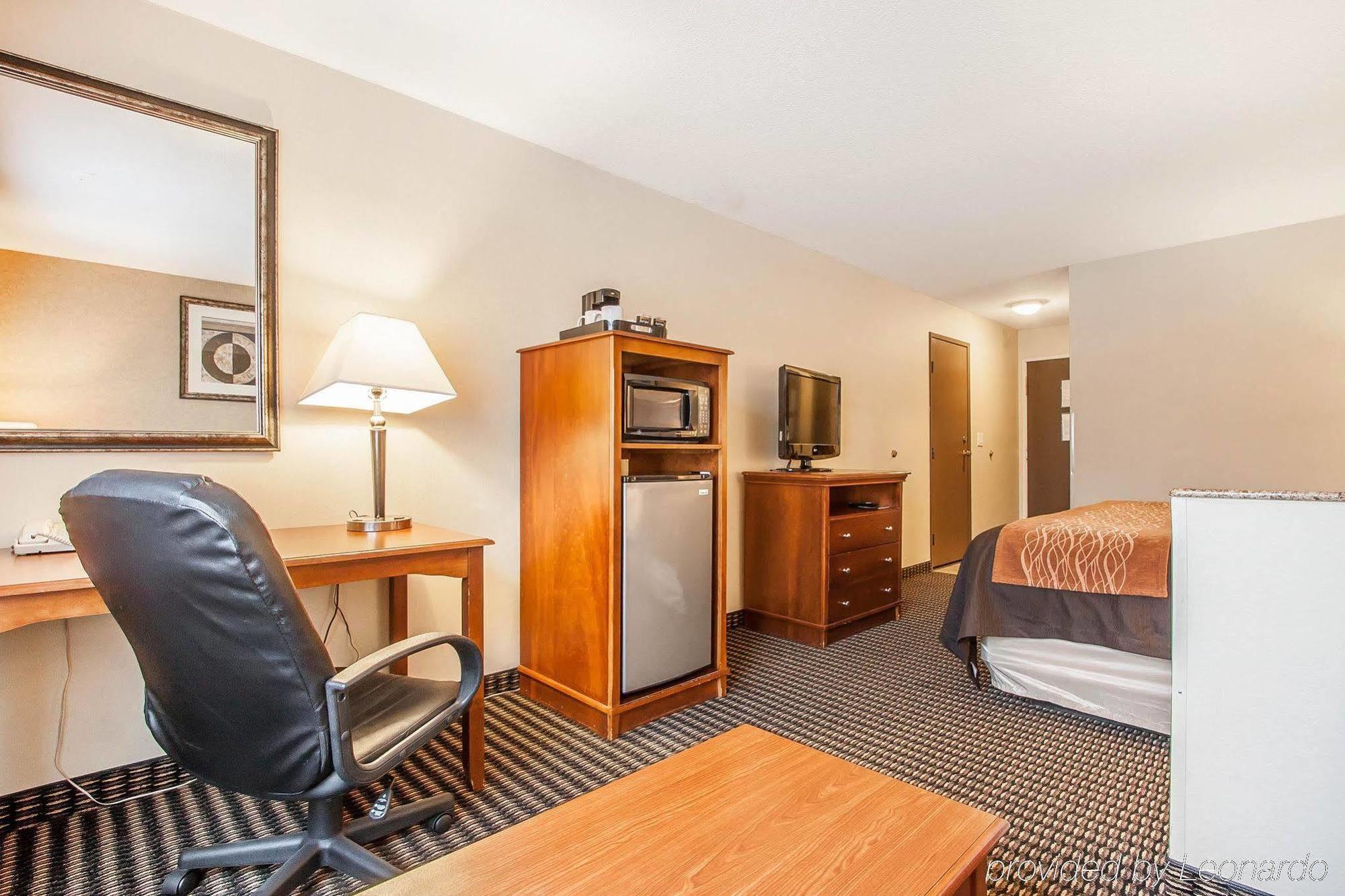 Comfort Inn & Suites Vancouver Downtown City Center Eksteriør billede